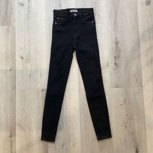 Zara washed black denim - size USA02